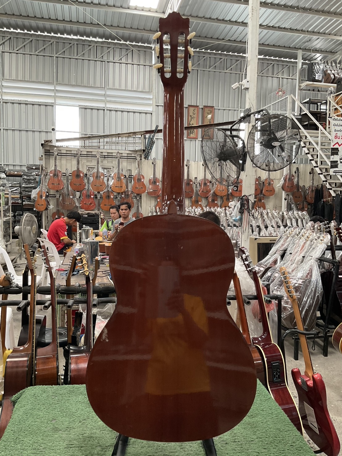 กีต้าร์คลาสสิค YAMAHA : C-180