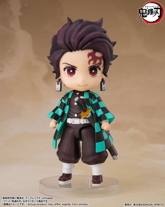 Figuarts mini Tanjiro Kamado (Nichirin Sword with Kyojuro Rengoku Guard ver.) "Demon Slayer: Kimetsu no Yaiba"(Pre-order)