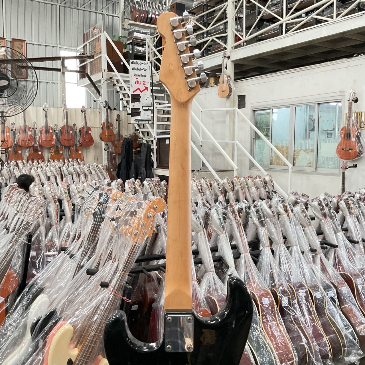 กีต้าร์ไฟฟ้า VANGUAR