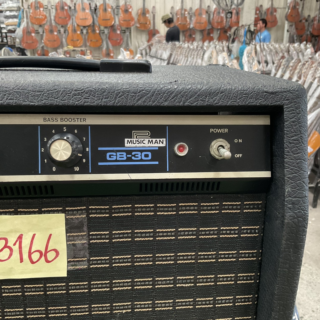 แอมป์กีต้าร์ Roland : GB-30