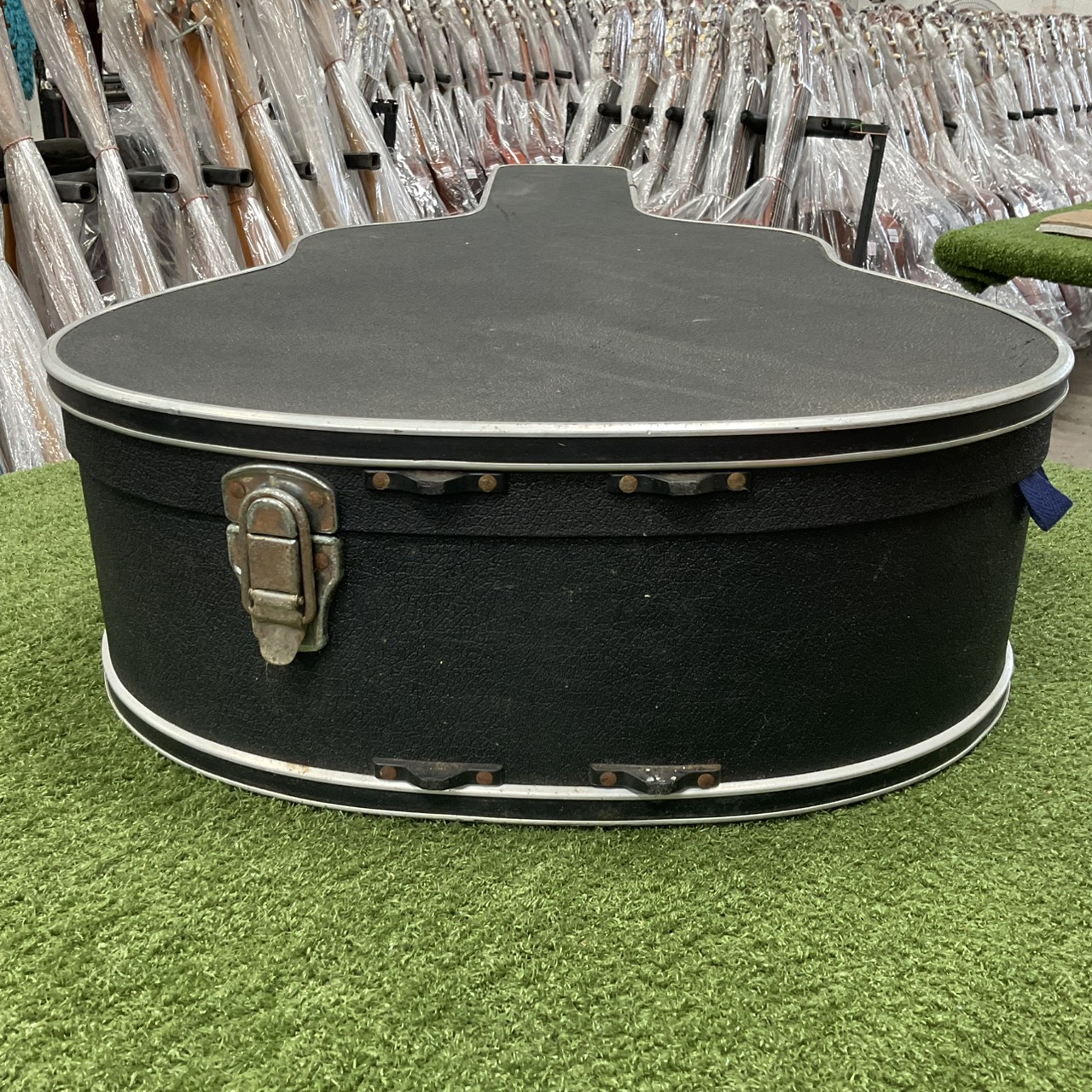 กล่องเคสกีต้าร์โปร่ง