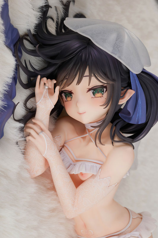 Nesoberi Sutora Illustrated by Tamano Kedama 1/6 Complete Figure(Pre-order)