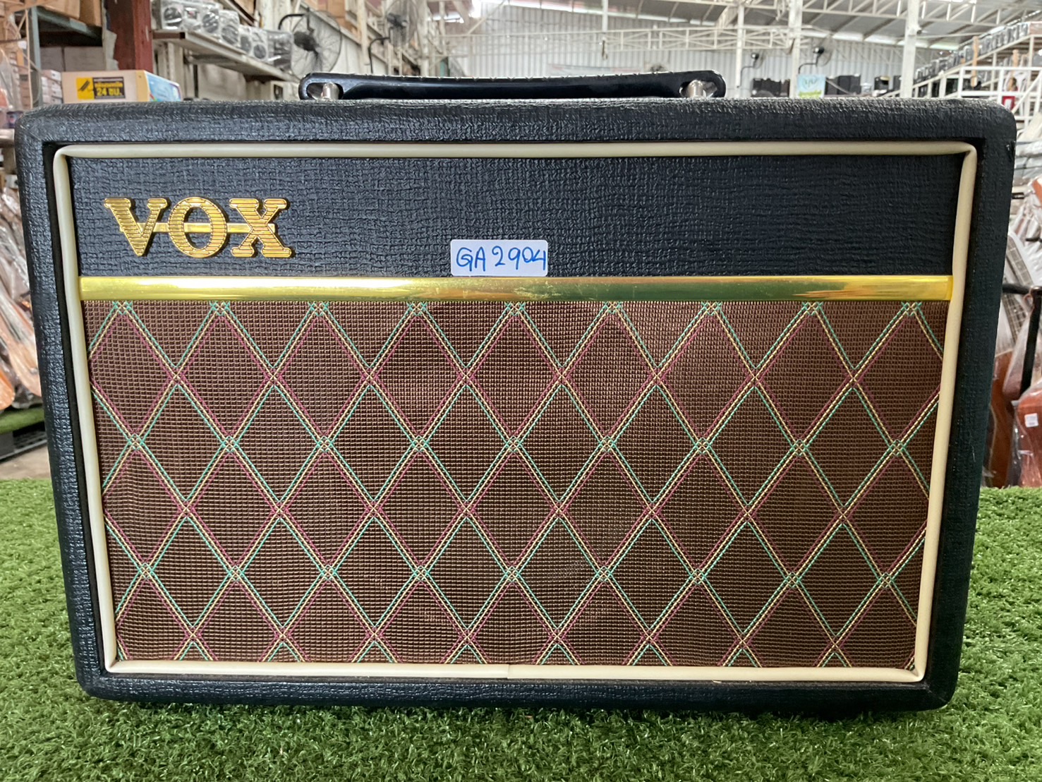 แอมป์กีต้าร์ VOX : V9106