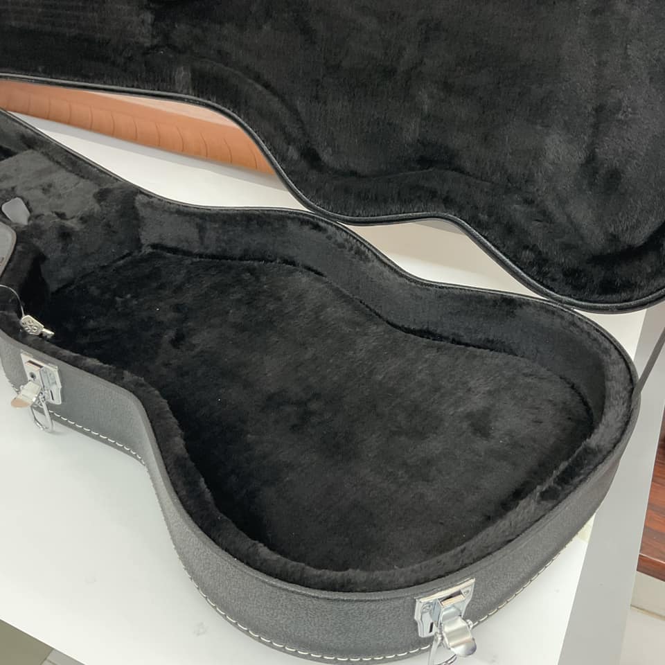 กล่องเคสกีต้าร์เบสไฟฟ้า