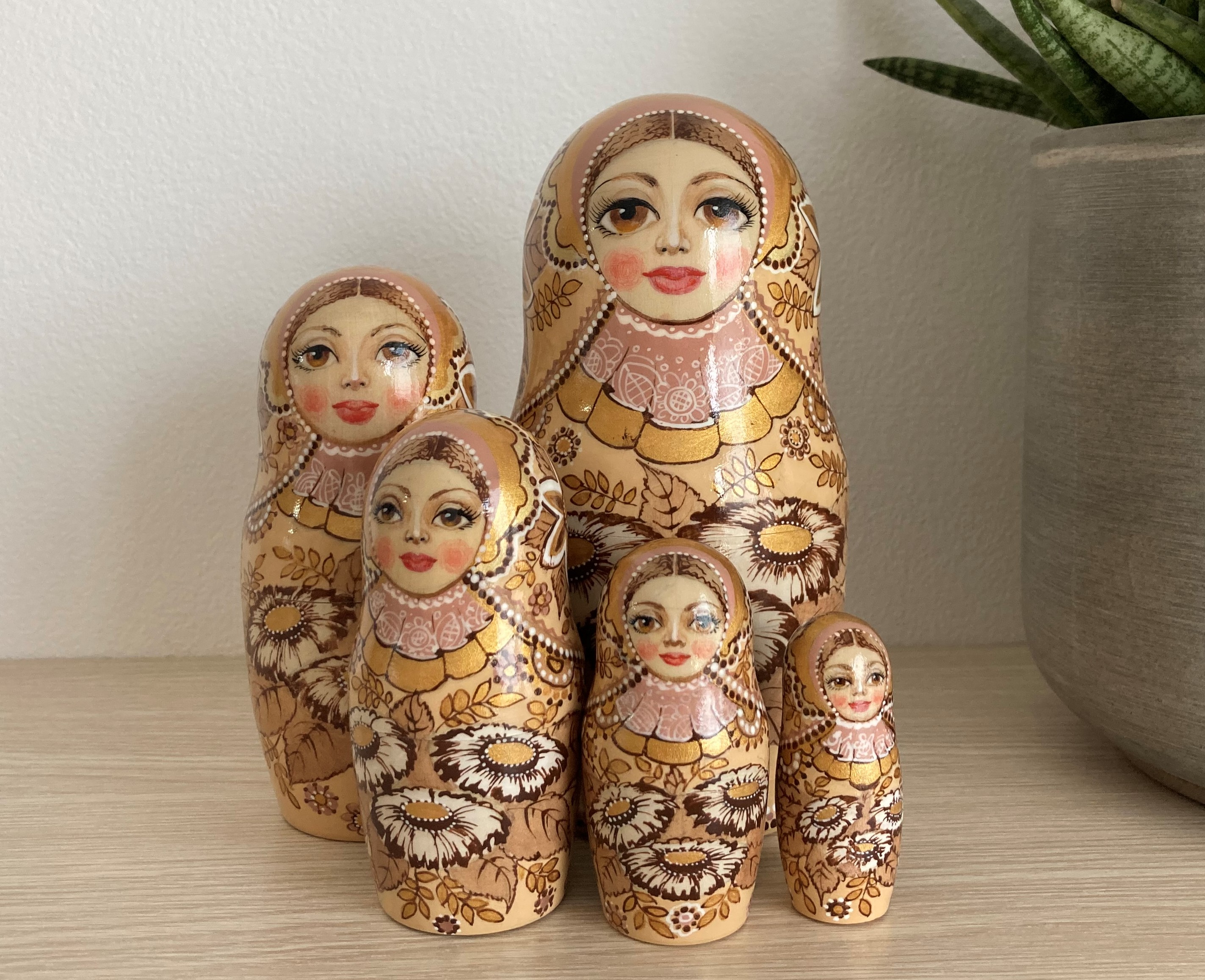 ตุ๊กตาแม่ลูกดก (Matryoshka) - Premium Doll From Russia With Love "Beautiful Girl 03"