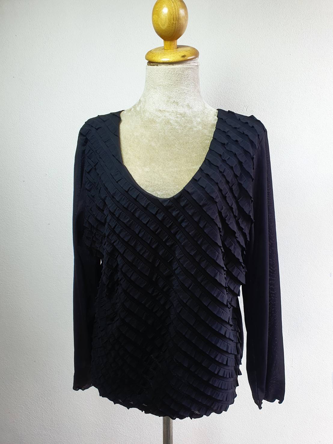 หมดค่ะ FF04083 เสื้อผ้ามือสอง สีดำ แบรนด์ J.H. COLLECTIBLES WOMAN อก 44-48 นิ้ว