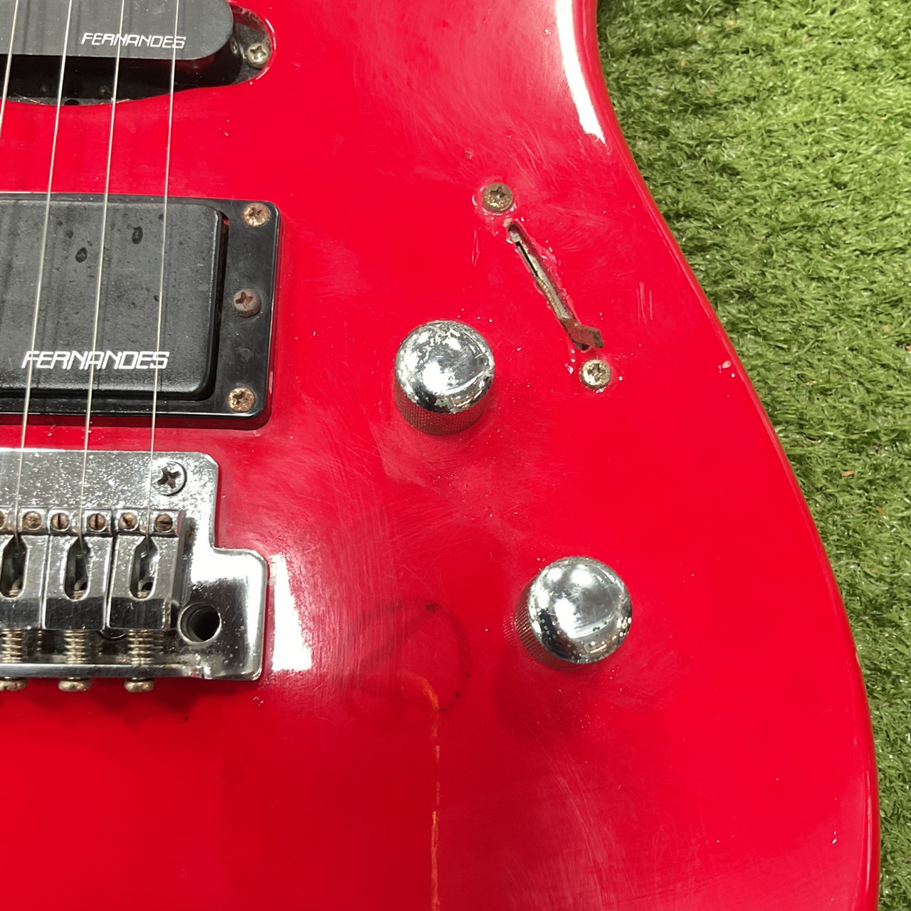 กีต้าร์ไฟฟ้า FERNANDES