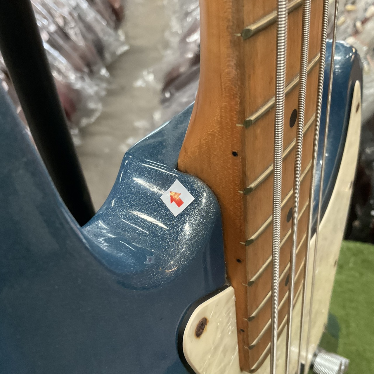 กีต้าร์เบส JAGARD