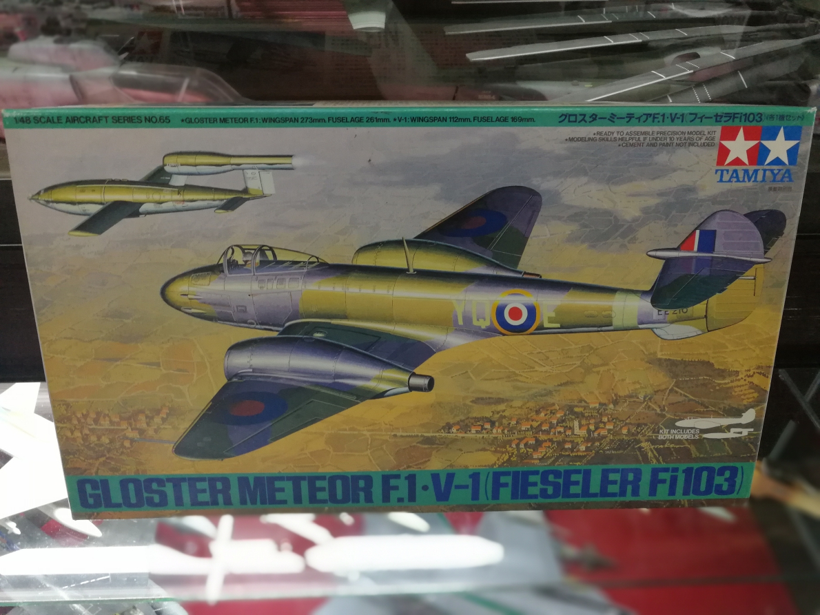 โมเดลเครื่องบิน Tamiya ขนาด 1/48 TA61065 Gloster Meteor F.1 V-1 FieselerI Fi103