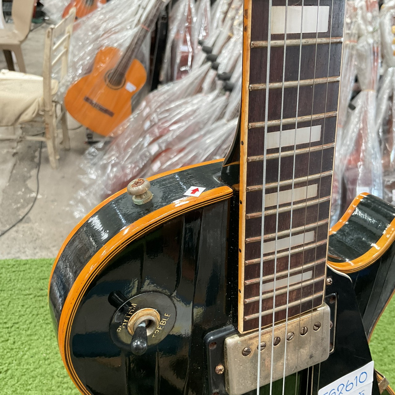 กีต้าร์ไฟฟ้า Marchis