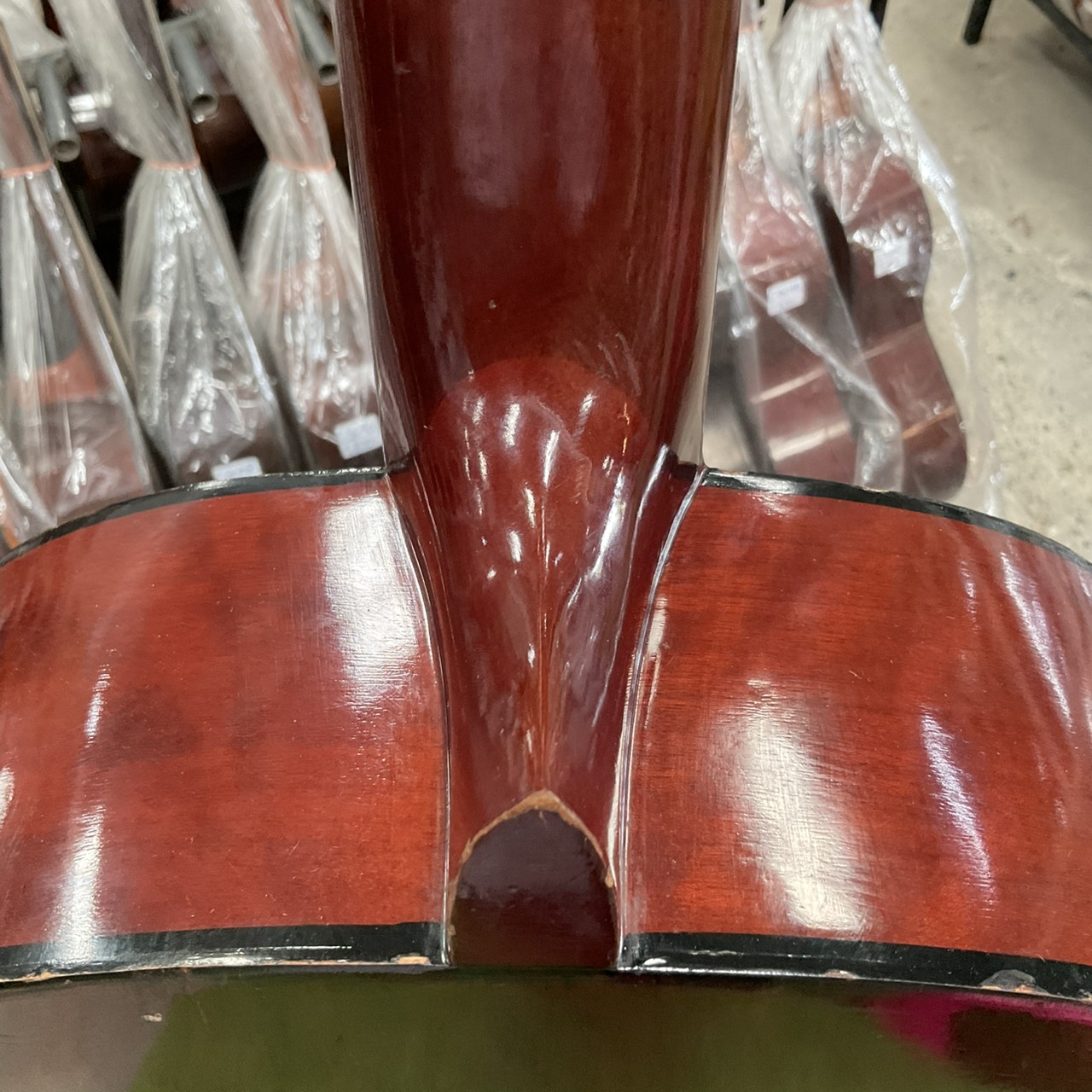 กีต้าร์คลาสสิค ISUMI : No.100