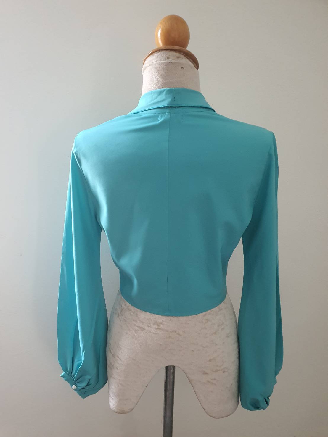 FF06575 เสื้อคลุม สีฟ้า มือสอง ZEIN อก 34 นิ้ว
