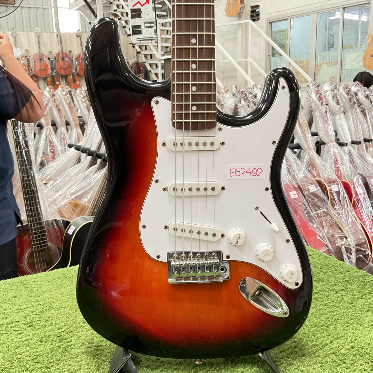 กีต้าร์ไฟฟ้า BUSKER'S