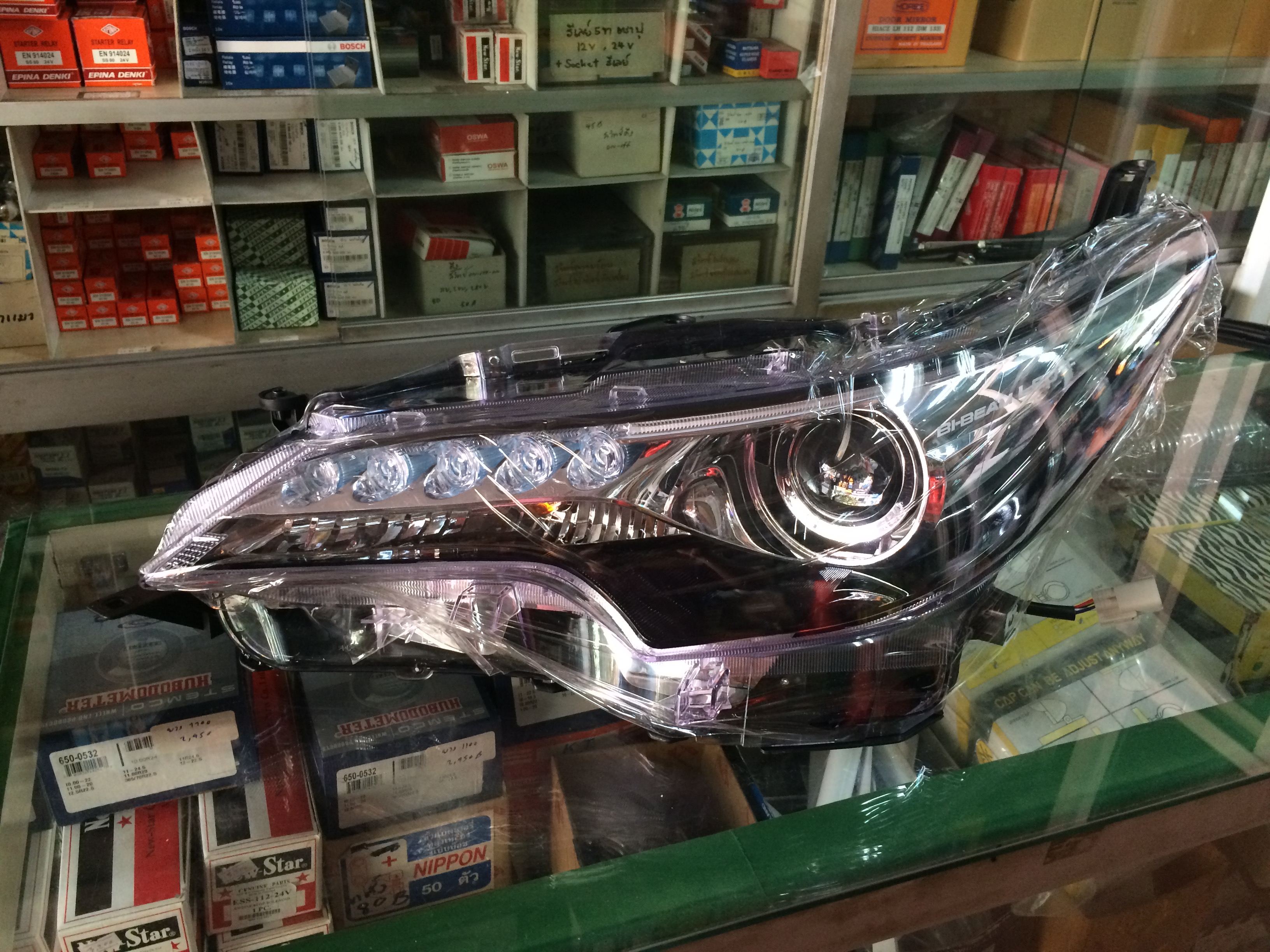 ไฟหน้า TOYOTA FORTUNER 2016 LED