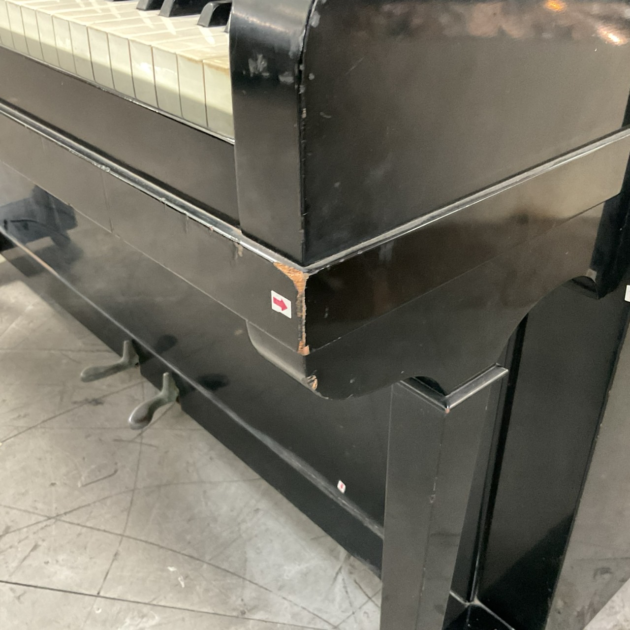 เปียโนอัพไลท์ Schweizerstein : HU-200