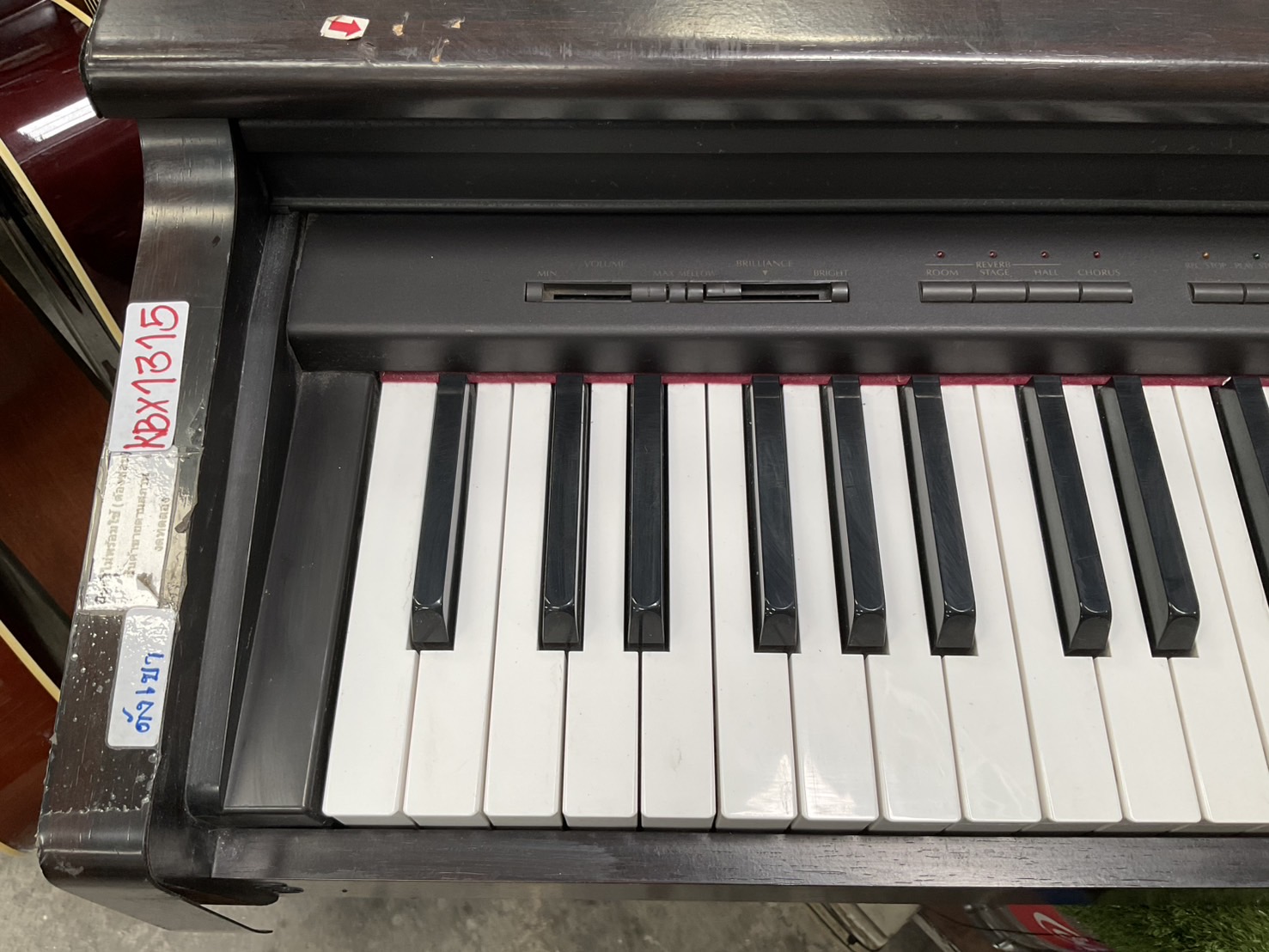 เปียโน COLUMBIA : EP-2500 สินค้าไม่พร้อมใช้งาน (ต้องซ่อม)