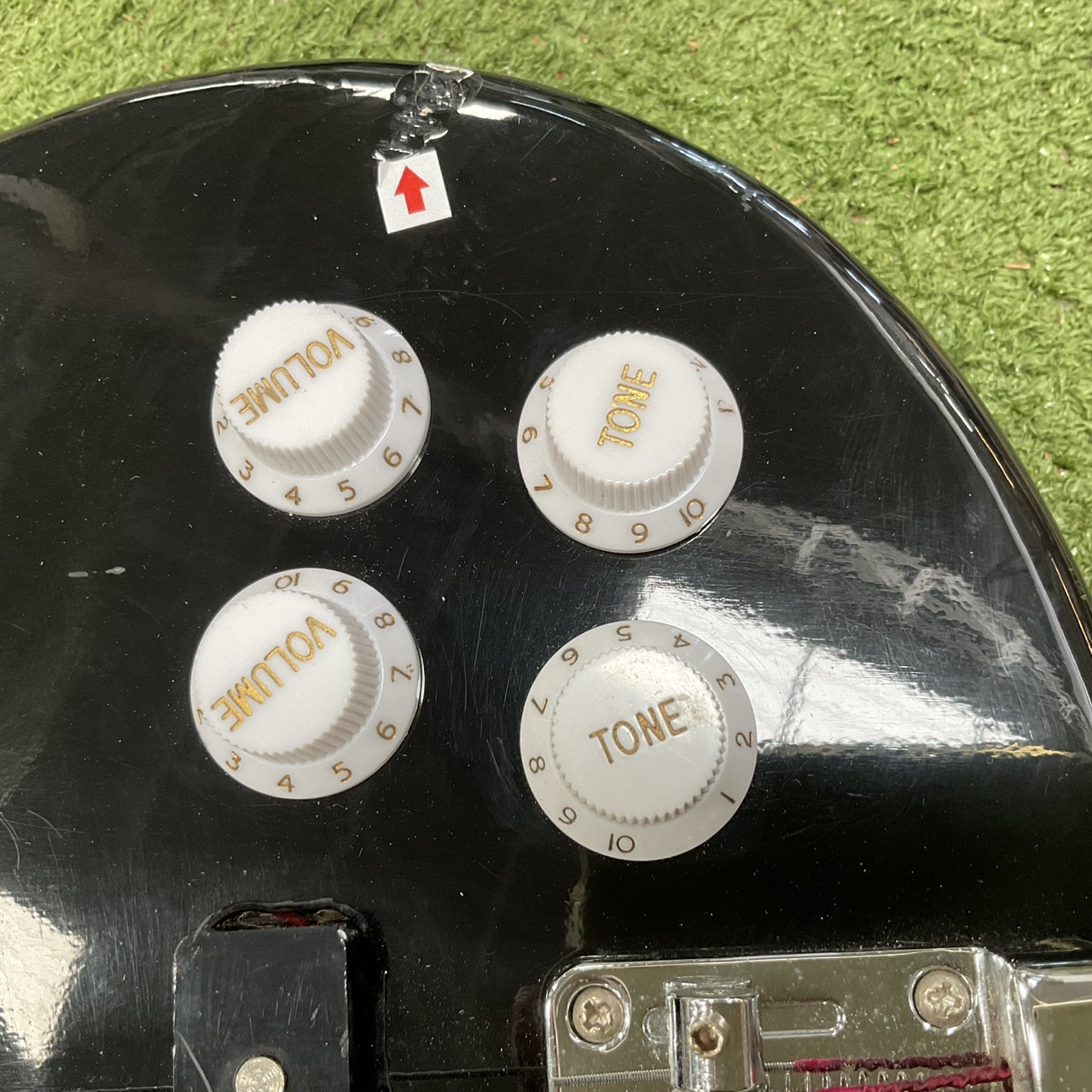 กีต้าร์เบส BUSKER'S