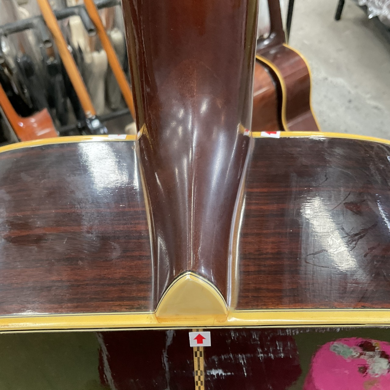 กีต้าร์โปร่ง Morris : W-30