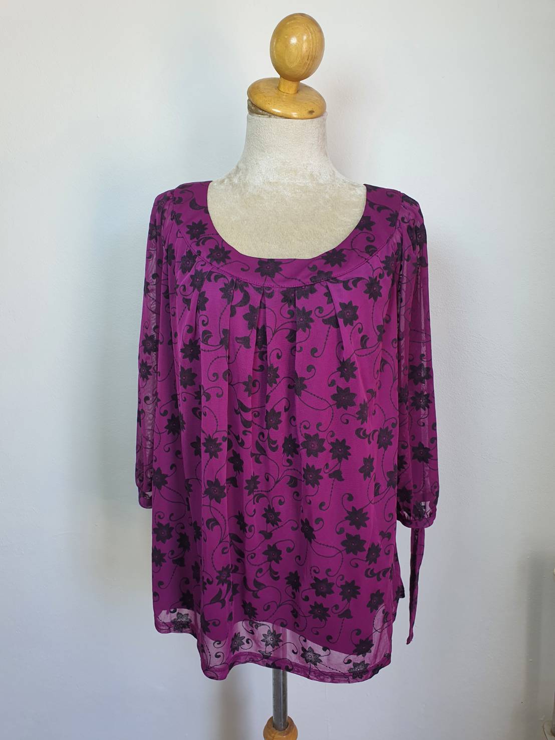 FF04046 เสื้อผ้ามือสอง สีชมูบานเย็นเข้ม แบรนด์ SARA MICHELLE อก free-46 นิ้ว