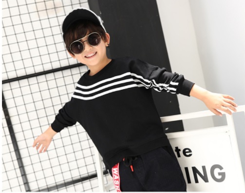 เสื้อแขนยาวเด็กชายสีดำลายเส้นสีขาว