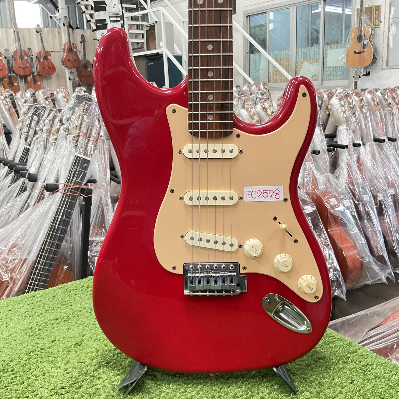 กีต้าร์ไฟฟ้า Legend