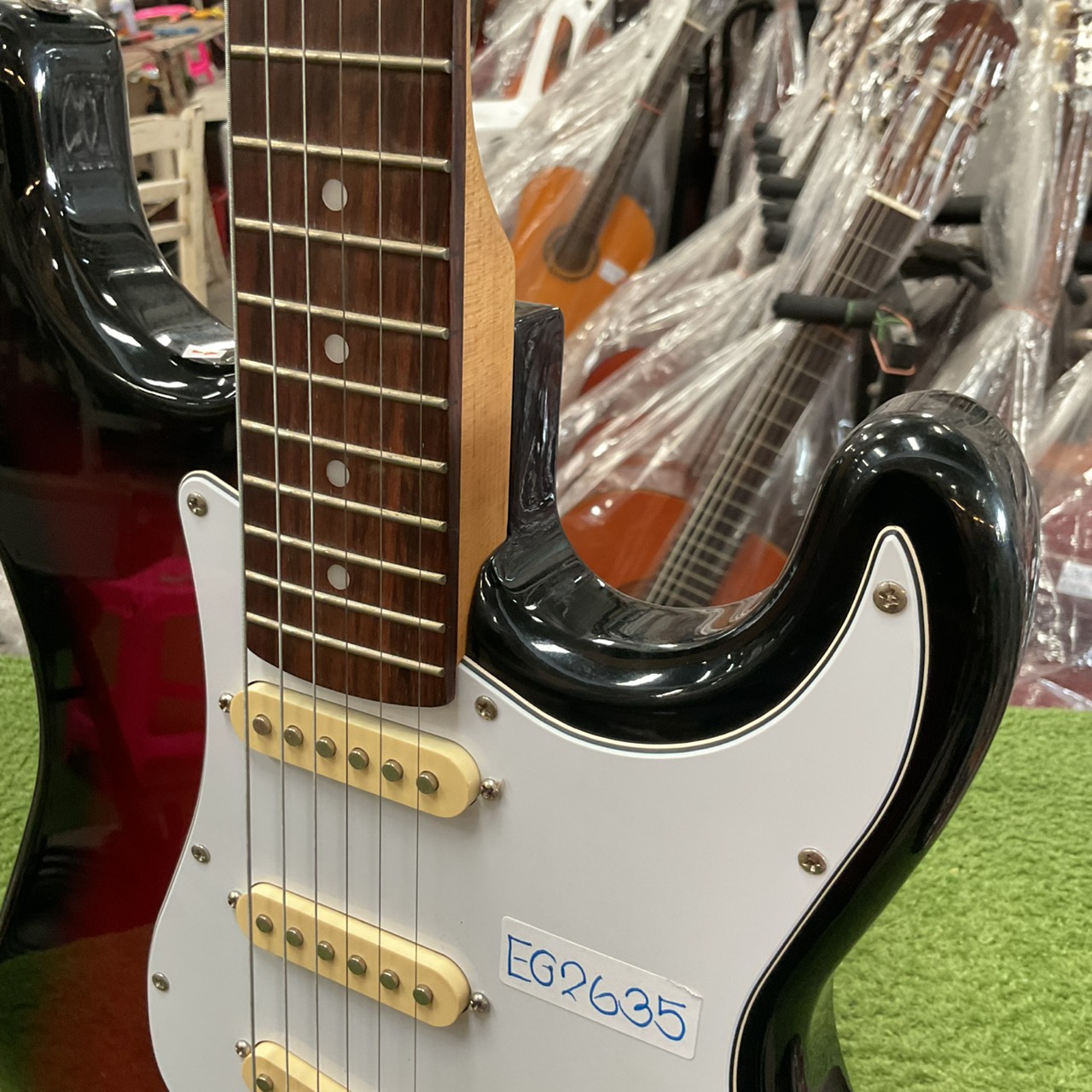 กีต้าร์ไฟฟ้า PhotoGenic