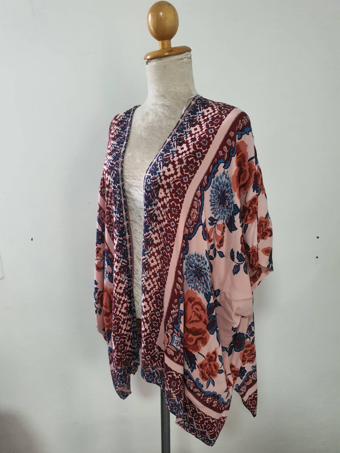 FF05624 เสือคลุมแฟชั่น มือสอง สวยๆ freesize