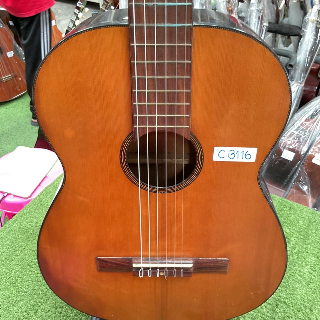 กีต้าร์คลาสสิค Metoro Gat : No.65.65