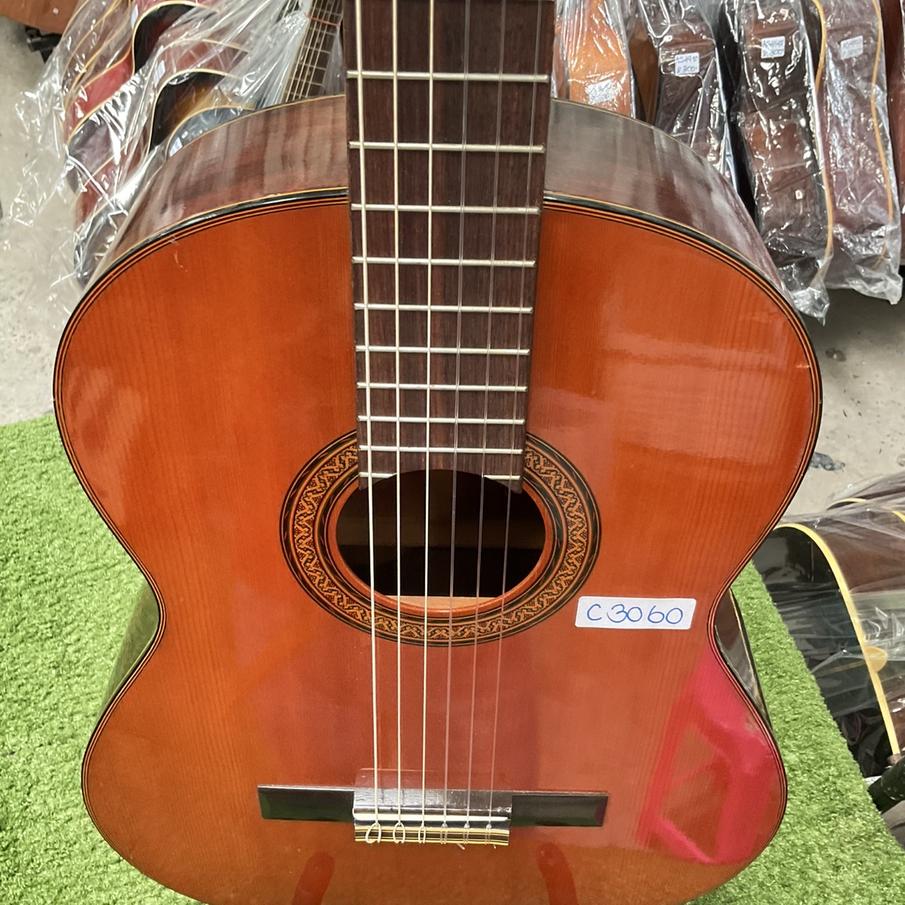 กีต้าร์คลาสสิค YAMAHA : G-100D