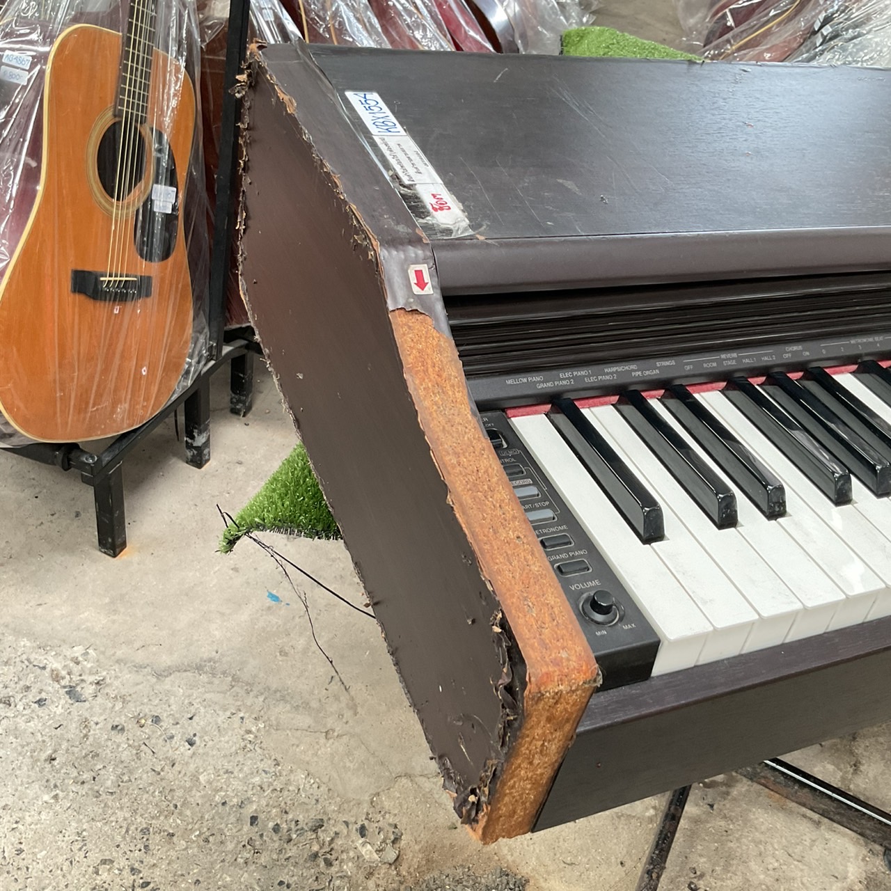 เปียโน CASIO : AP-33 สินค้าไม่พร้อมใช้งาน (ต้องซ่อม)