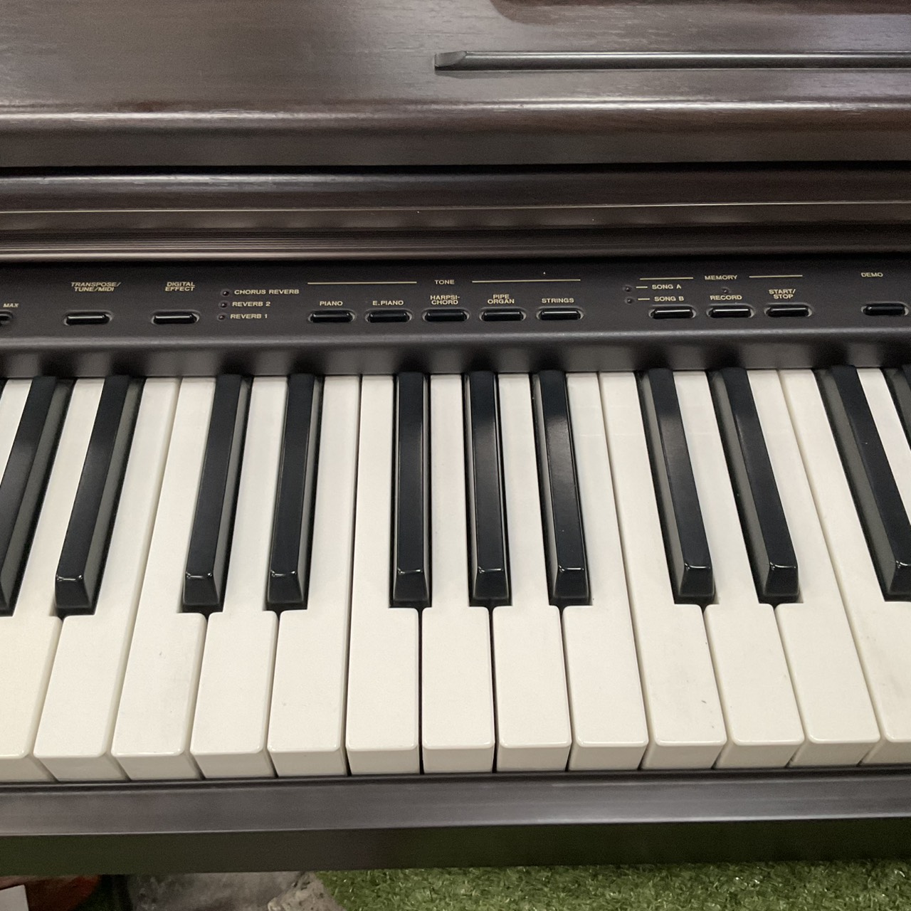 เปียโน CASIO : CDP-7000 สินค้าไม่พร้อมใช้งาน (ต้องซ่อม)