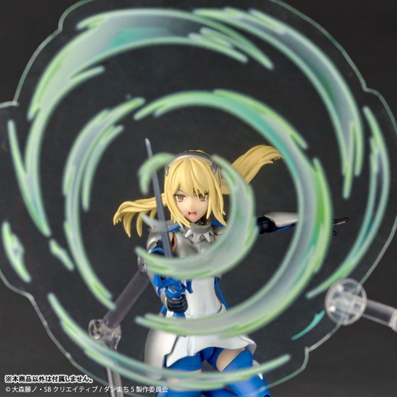 Revoltech Is It Wrong to Try to Pick Up Girls in a Dungeon? Ais Wallenstein(Pre-order)