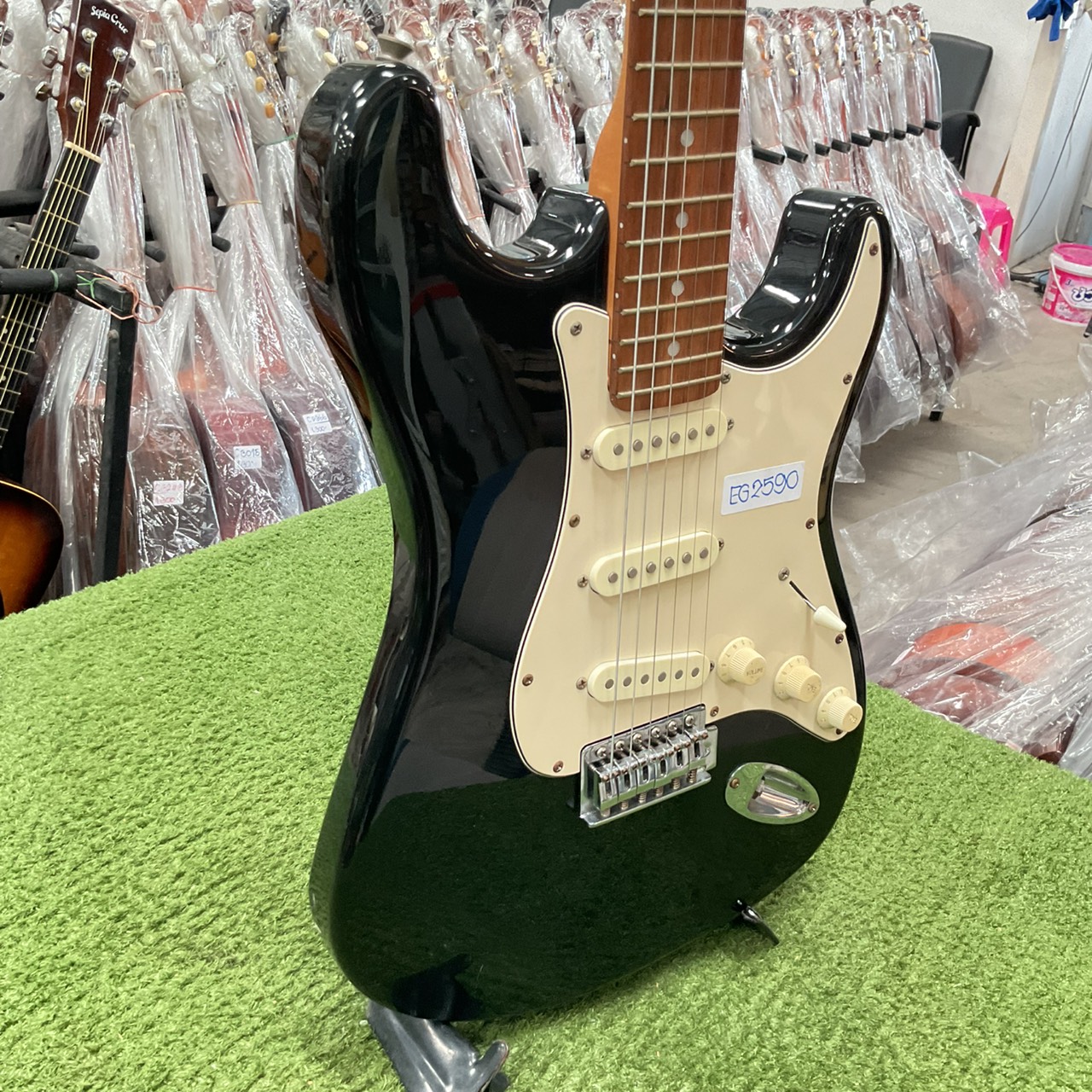 กีต้าร์ไฟฟ้า SELDER