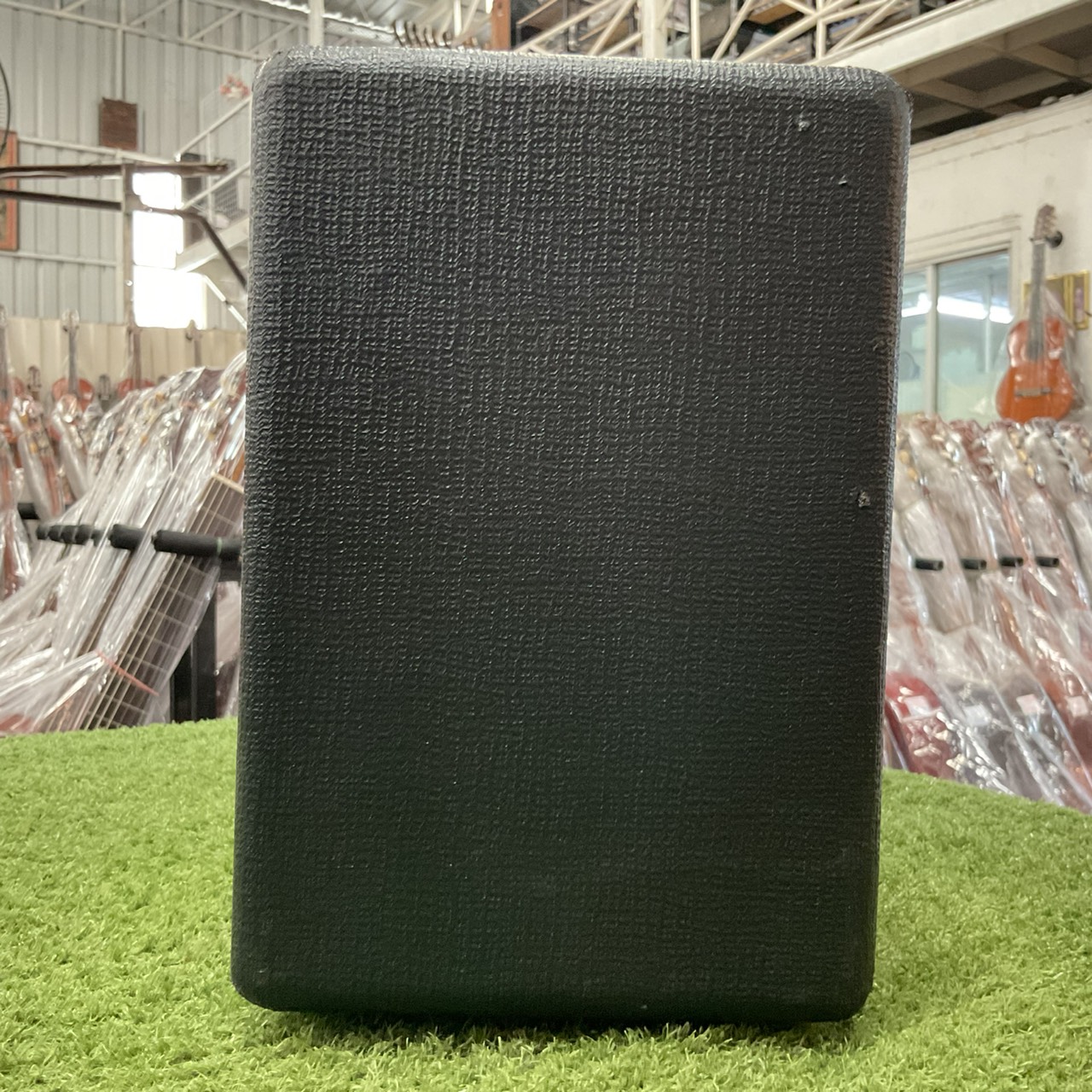 แอมป์กีต้าร์ VOX : Pathfinder10 V9106