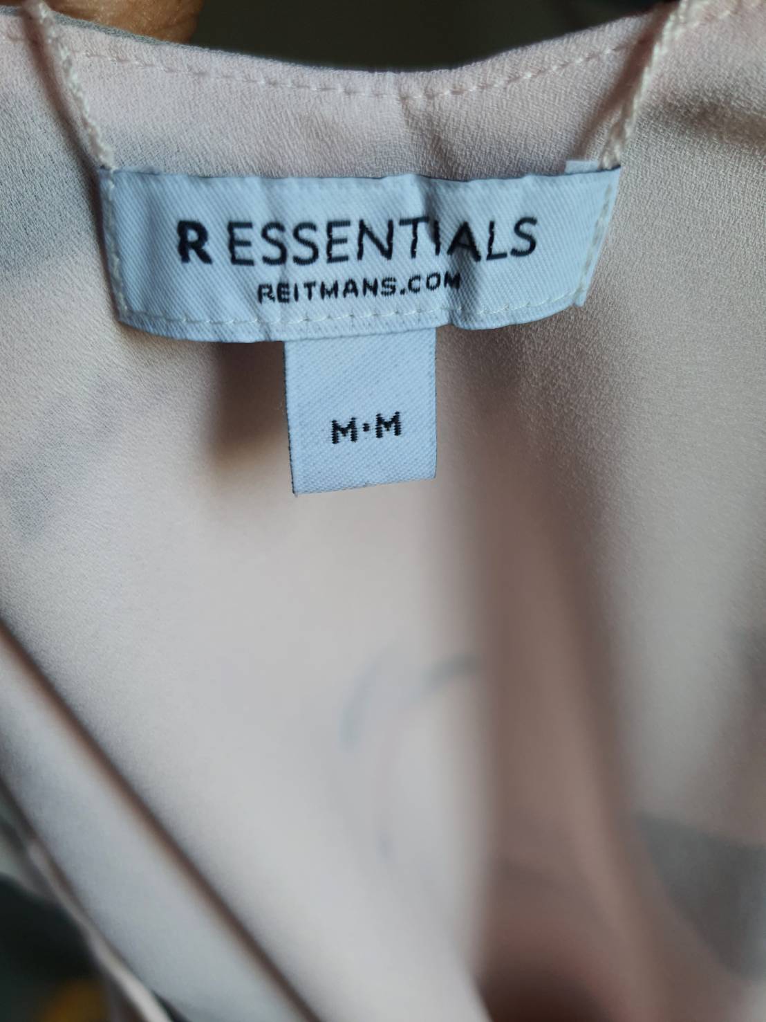 FF05325 เสื้อผ้ามือสอง ชีฟอง สีชมพูลาย แบรนด์ RESSENTIALS อก 36 นิ้ว