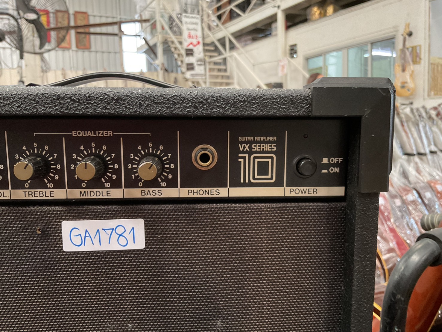 แอมป์กีต้าร์ YAMAHA : VX10