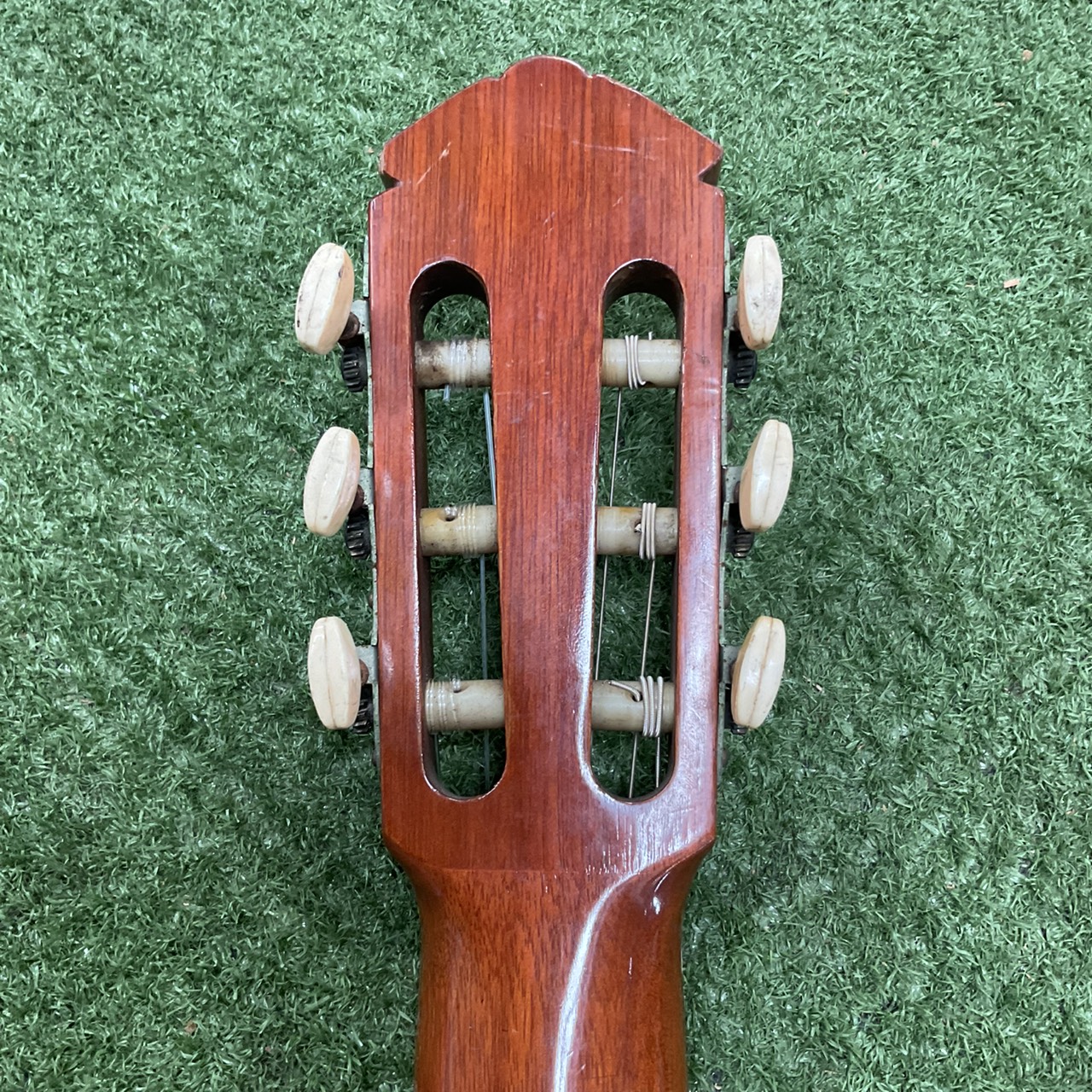 กีต้าร์คลาสสิค YAMAHA : G-70D