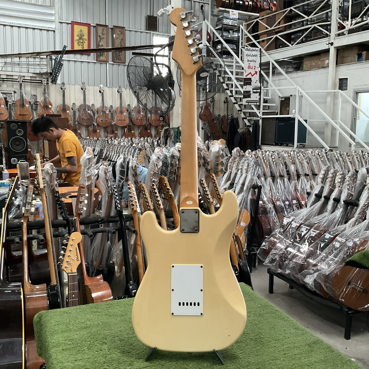 กีต้าร์ไฟฟ้า SELDER