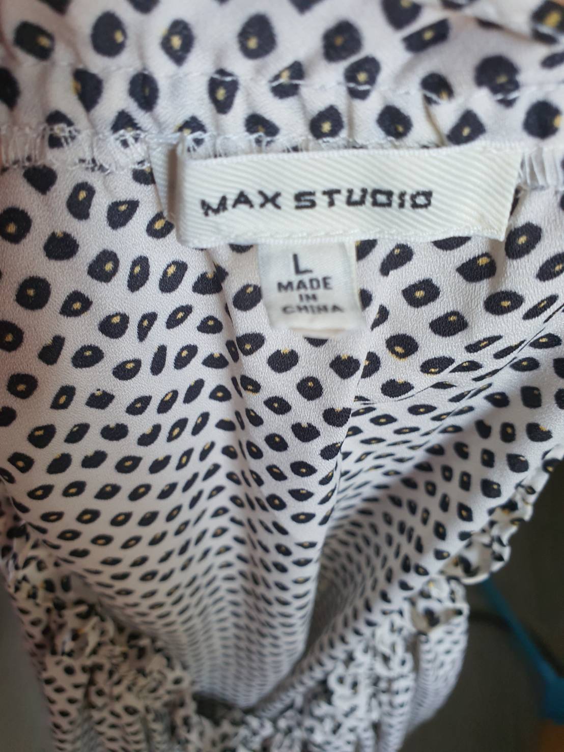 FF05256 เสื้อผ้ามือสอง ชีฟอง สีขาวลายจุด แบรนด์ MAX STUDIO อก free-46 นิ้ว