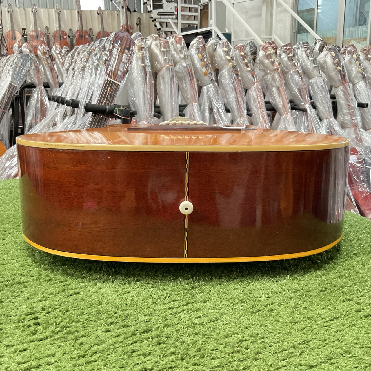 กีต้าร์โปร่ง YAMAHA : FG-151