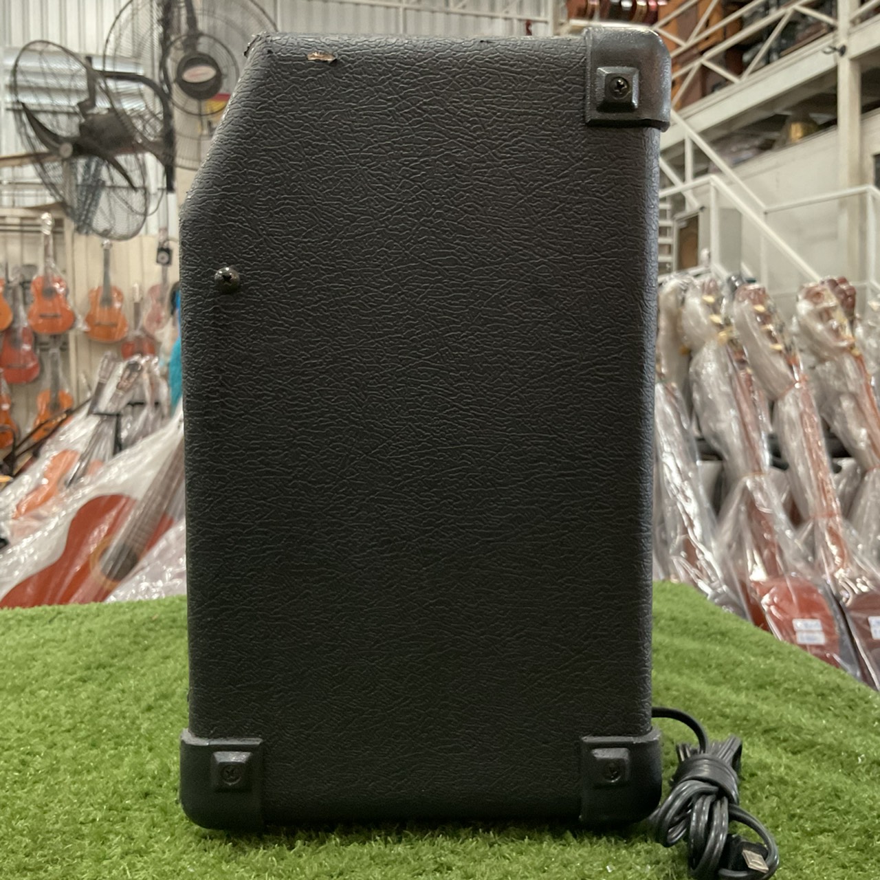 แอมป์กีต้าร์ FERNANDES : FA-15