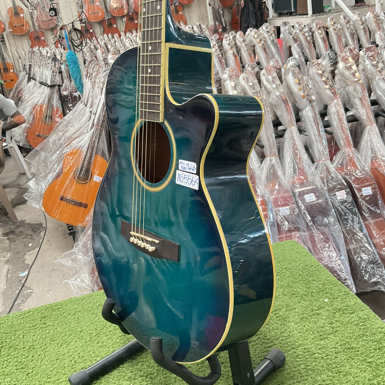 กีต้าร์โปร่งไฟฟ้า Sepia Crue : EAW-180-BLS