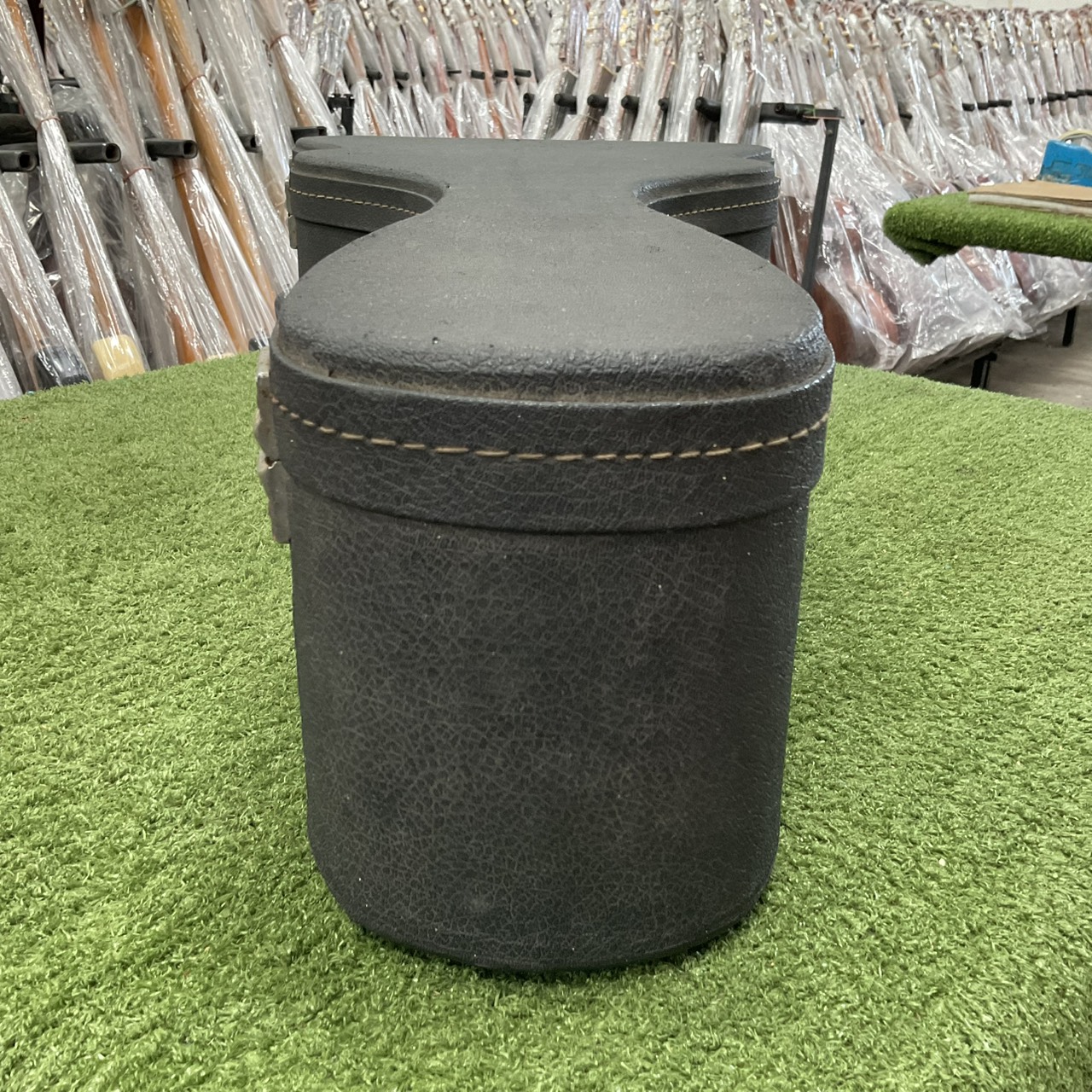 กล่องเคสกีต้าร์โปร่ง