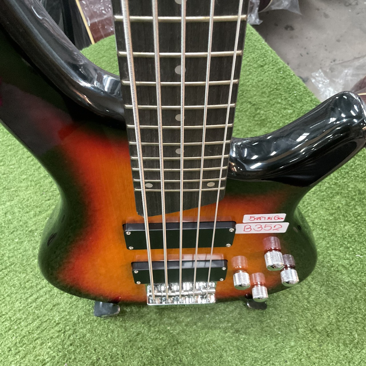 กีต้าร์เบส Sni jer (Gion) - 5 สาย