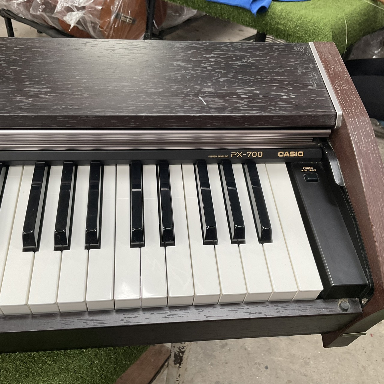 เปียโน CASIO : PX-700 สินค้าไม่พร้อมใช้งาน (ต้องซ่อม)