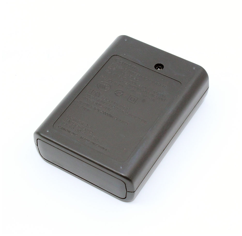 แท่นชาร์จแบตกล้อง Canon รุ่น LC-E12C (LP-E12)