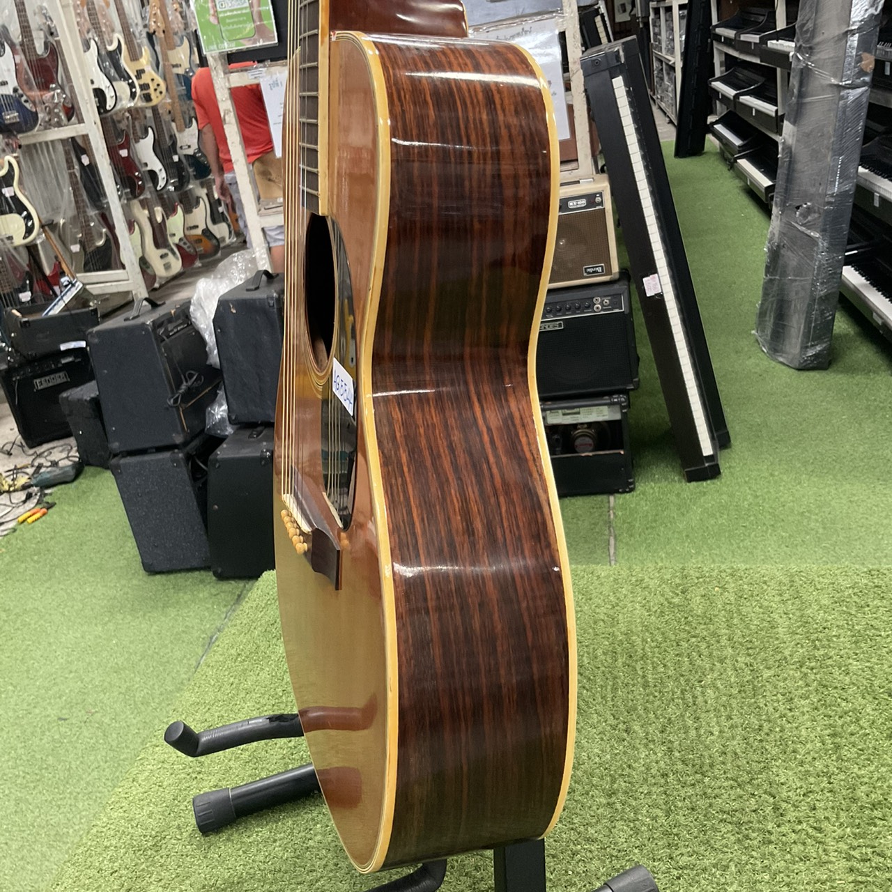 กีต้าร์โปร่ง MORRIS : F15