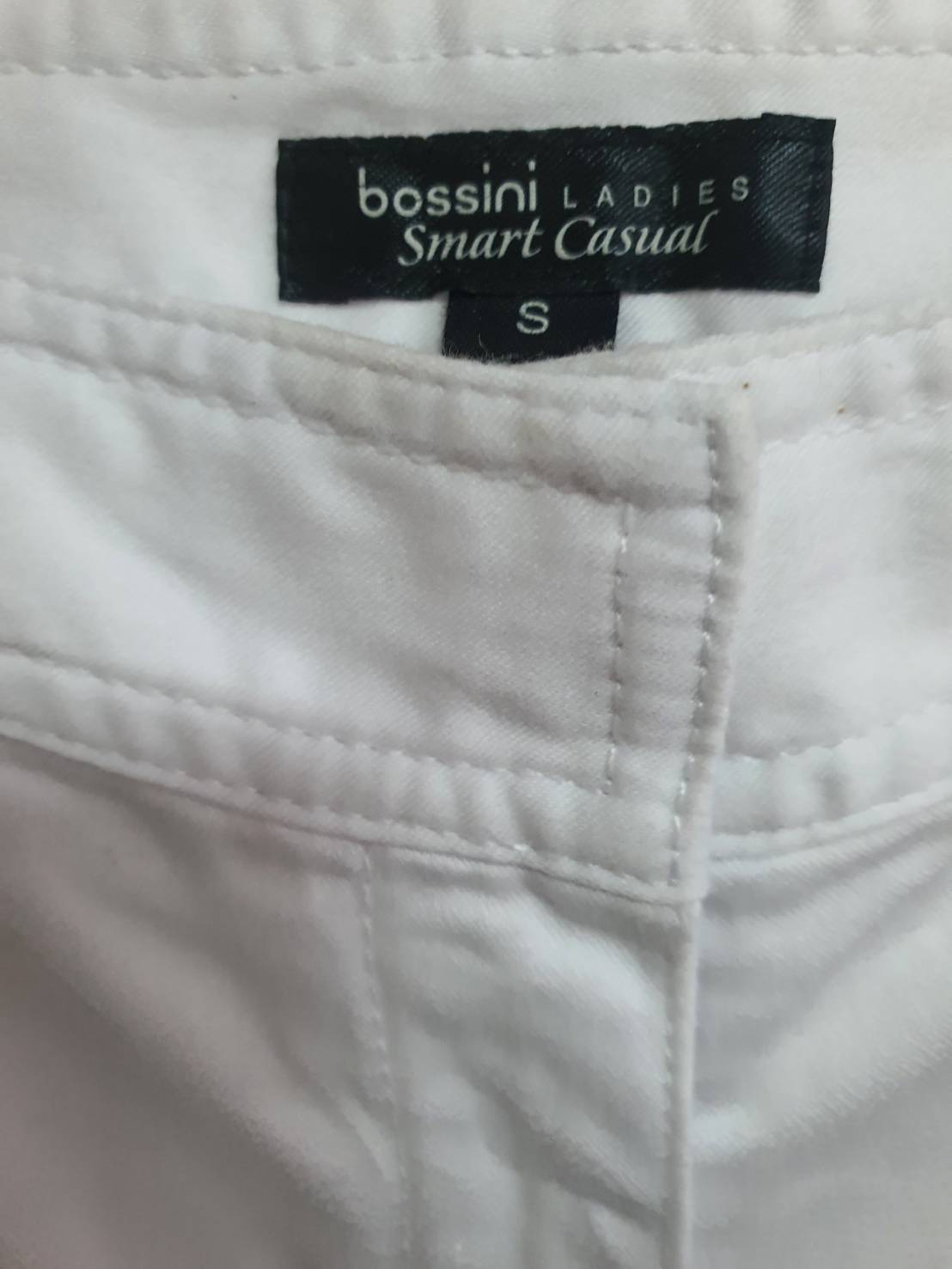 FF06458 กางเกงผ้า มือสอง สีขาว BOSSINI เอว 27 นิ้ว