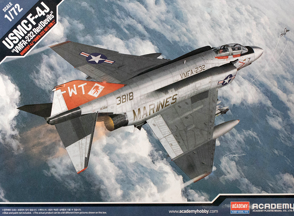 โมเดลเครื่องบินจำลอง Academy ขนาด 1/72 AC12556 F-4J Phantom II VMFA-232