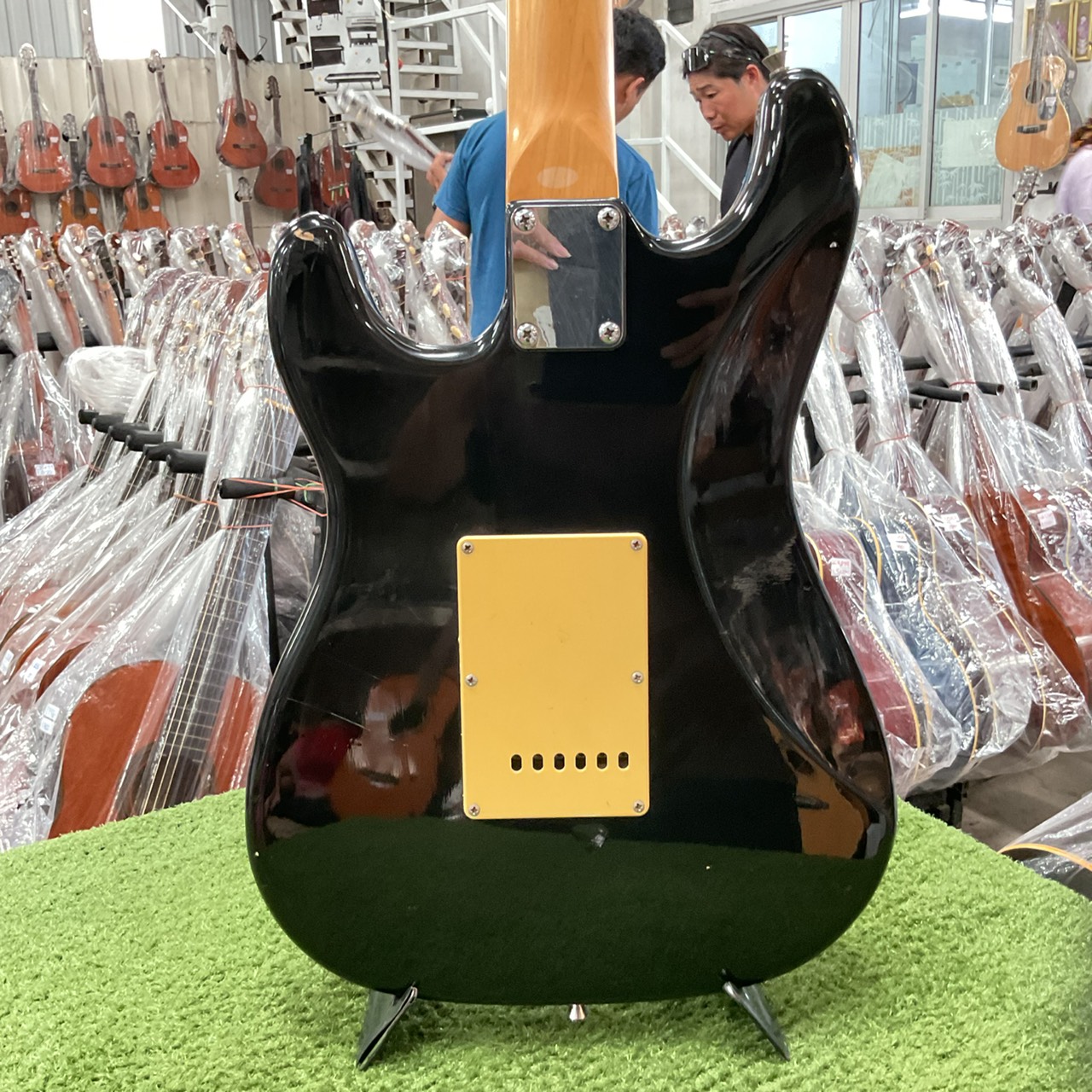 กีต้าร์ไฟฟ้า SELDER